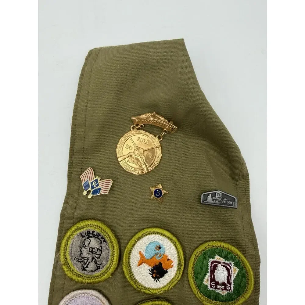 Vintage Girl Scouts Sash Merit Badges Pins Patches Large Mixed Scout Lot